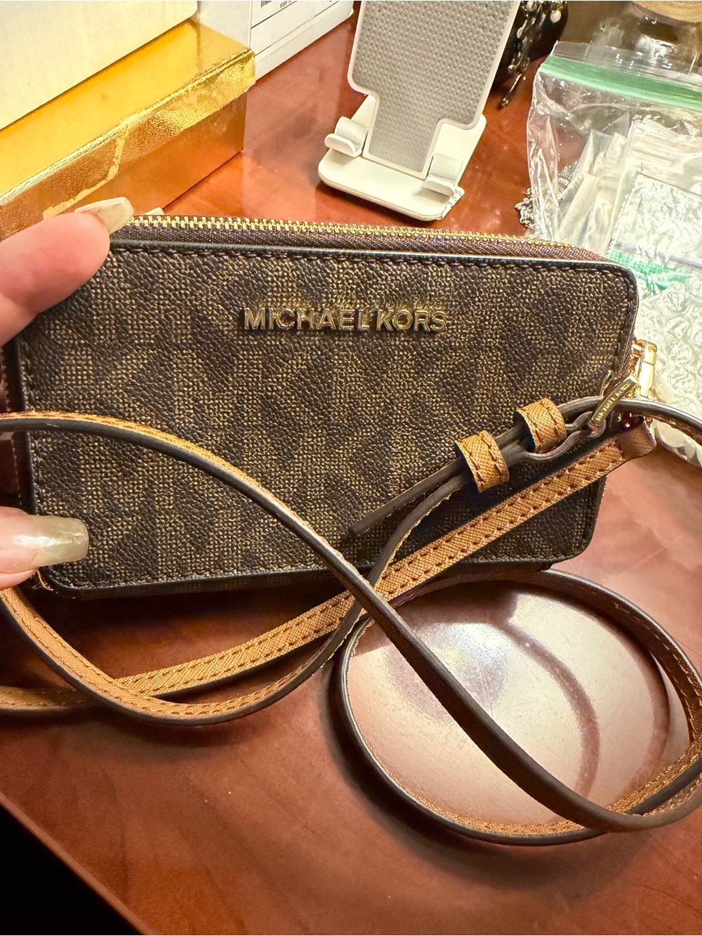 New Michael Kors Jet Set Travel MF Phone Vanilla/Acorn Crossbody MK Logo New